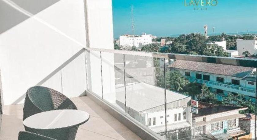 Lavero Suites Калибо Екстериор снимка